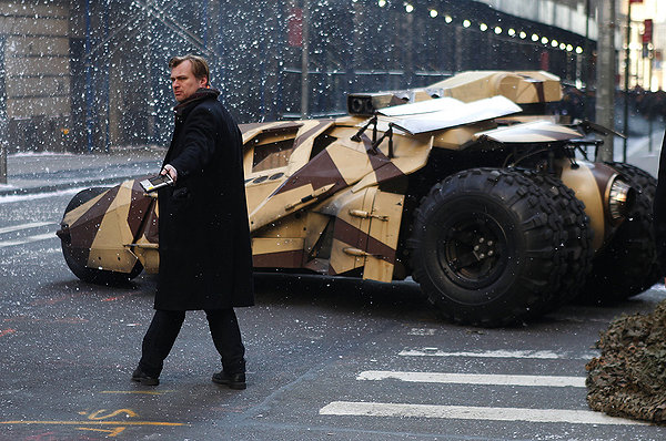 Christopher Nolan při natáčení filmu Temný rytíř povstal / The Dark Knight Rises