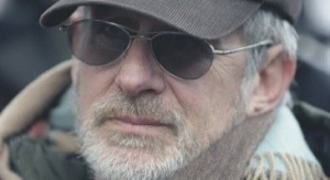 Steven Spielberg při natáčení filmu <b>Válka světů</b>