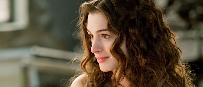 Vydá se Anne Hathaway mezi Spielbergovy roboty?