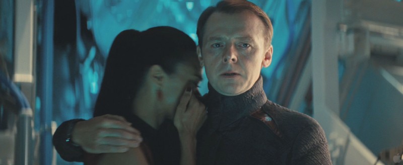 Zoe Saldana, Simon Pegg ve filmu Star Trek: Do temnoty / 