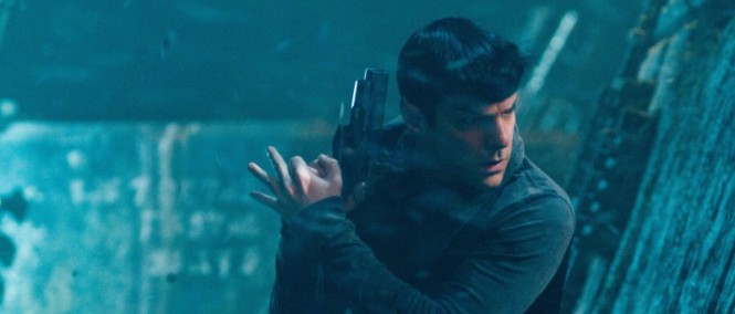Star Trek 3: Quinto režíruje a Saldana nic neví