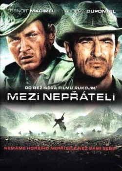 Český plakát filmu Mezi nepřáteli