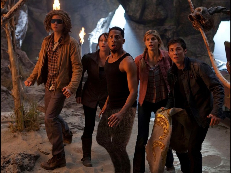 Logan Lerman, Alexandra Daddario, Brandon T. Jackson ve filmu Percy Jackson: Moře nestvůr / Percy Jackson: Sea of Monsters