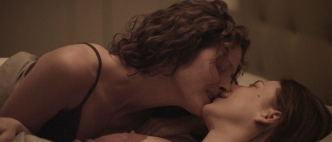 Trailer: Otřes mozku způsobuje lesbickou prostituci