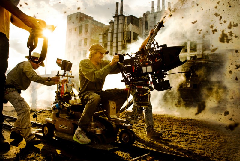 Michael Bay při natáčení filmu Transformers: Zánik / Transformers: Age of Extinction
