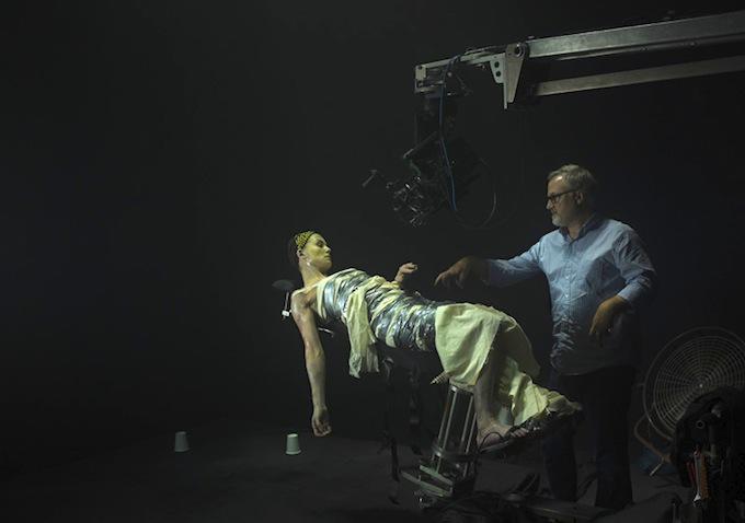David Fincher při natáčení filmu Zmizelá / Gone Girl