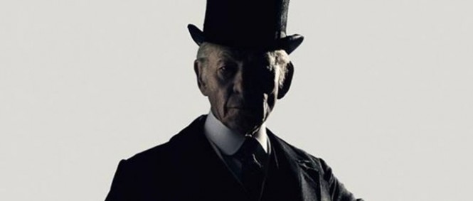 Ian McKellen je detektiv Mr. Holmes v prvním traileru