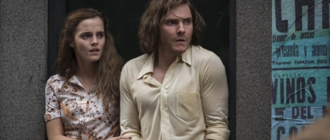 Trailer. Emma Watson zachraňuje manžela v dramatu Colonia