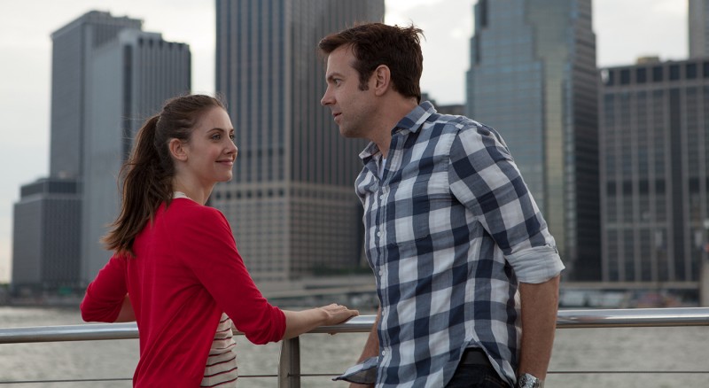 Alison Brie, Jason Sudeikis ve filmu Milenci těch druhých / Sleeping with Other People