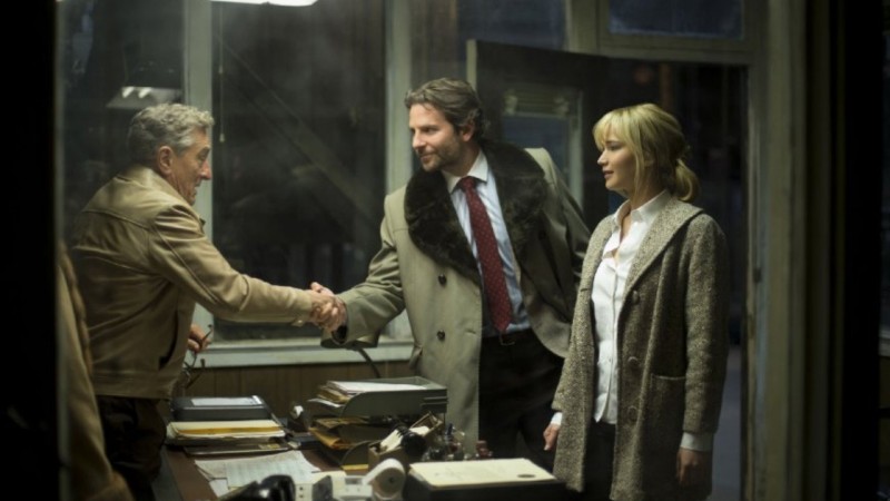 Robert De Niro, Bradley Cooper, Jennifer Lawrence ve filmu Joy / Joy