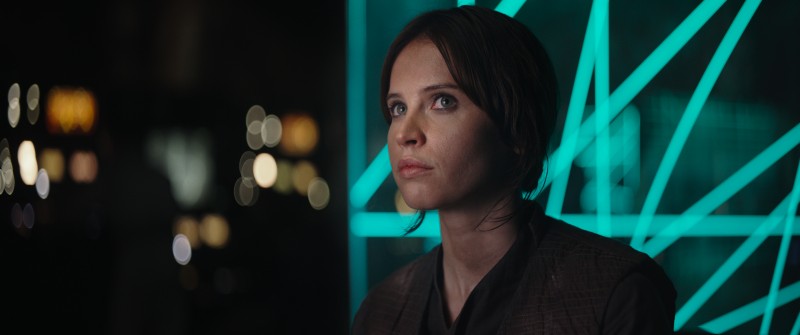 Felicity Jones ve filmu Rogue One: A Star Wars Story / Rogue One: A Star Wars Story