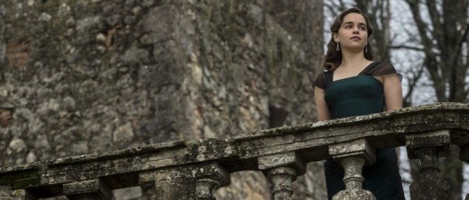 Trailer: Emilia Clarke a hlasy za zdí v Voice from the Stone