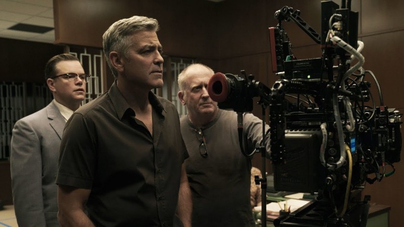 George Clooney při natáčení filmu Suburbicon: Temné předměstí / Suburbicon