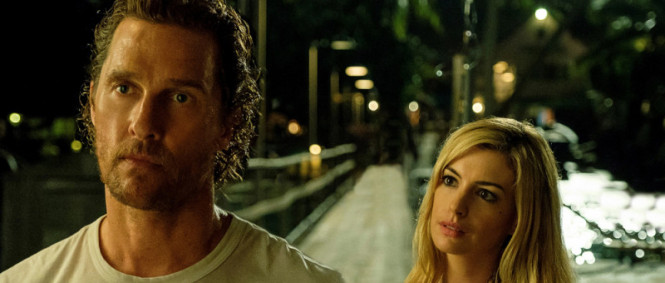 Matthew McConaughey a Anne Hathaway v thrilleru Serenity