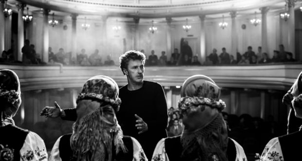 Pawel Pawlikowski při natáčení filmu Studená válka / Zimna wojna