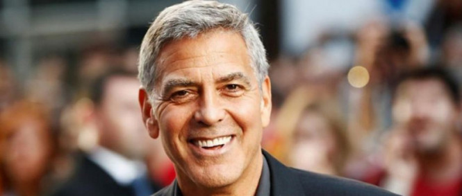 George Clooney se vrhne na baseball