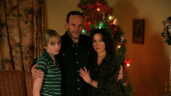 Jennifer Grey, Clark Gregg, Megan Park ve filmu  / The Road to Christmas