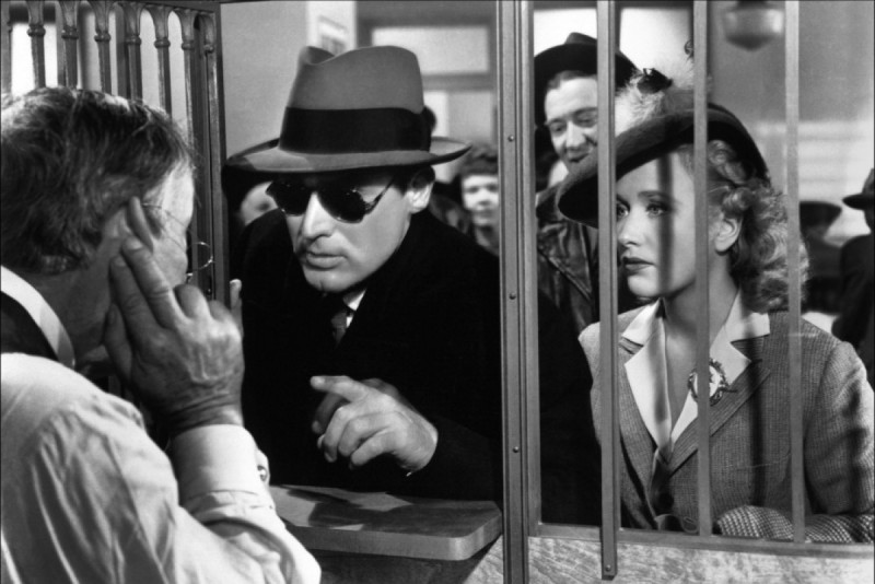 Cary Grant, Priscilla Lane ve filmu Jezinky a bezinky / Arsenic and Old Lace