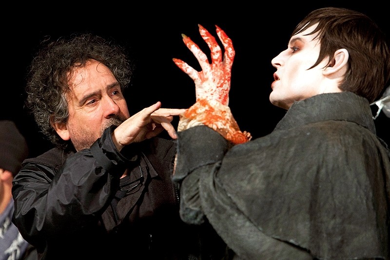 Tim Burton, Johnny Depp při natáčení filmu Temné stíny / Dark Shadows