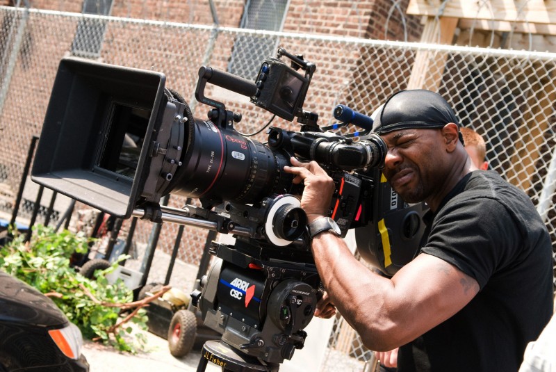 Antoine Fuqua při natáčení filmu Nejlepší z Brooklynu / Brooklyn's Finest