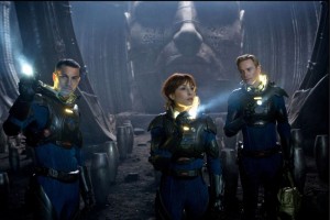 Logan Marshall-Green, Noomi Rapace a Michael Fassbender ve filmu <b>Prometheus</b>