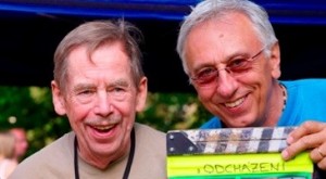 Václav Havel a Jan Malíř při natáčení filmu <b>Odcházení</b>