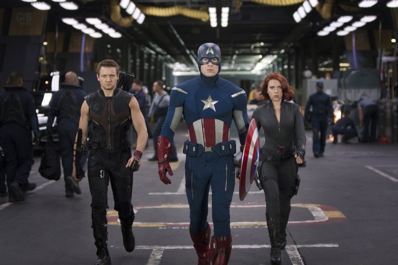 Jeremy Renner, Chris Evans, Scarlett Johansson ve filmu Avengers / The Avengers