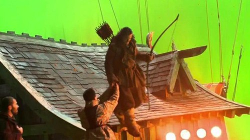 Luke Evans při natáčení Hobita
