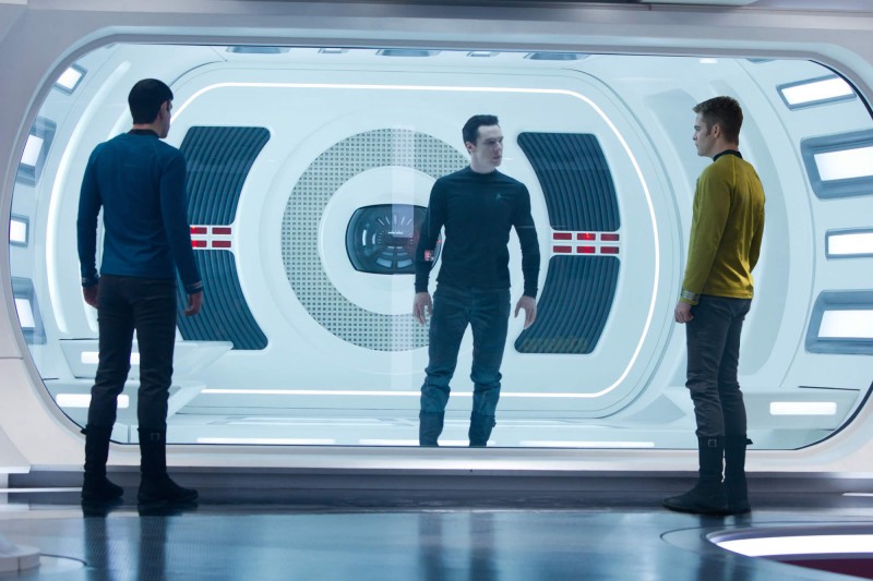 Chris Pine, Benedict Cumberbatch, Zachary Quinto ve filmu Star Trek: Do temnoty / 