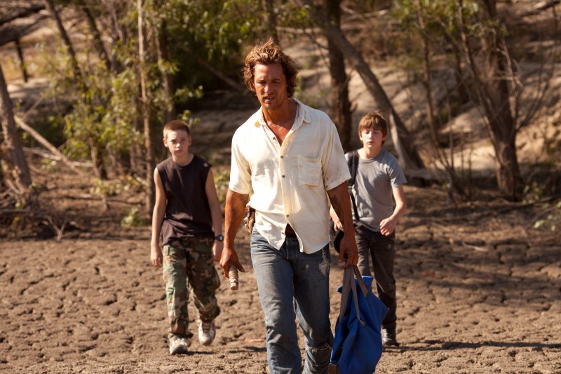Matthew McConaughey, Jacob Lofland, Tye Sheridan ve filmu  / Mud