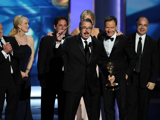 Tým seriálu  Perníkový táta / Breaking Bad při předávání cen Emmy 2013