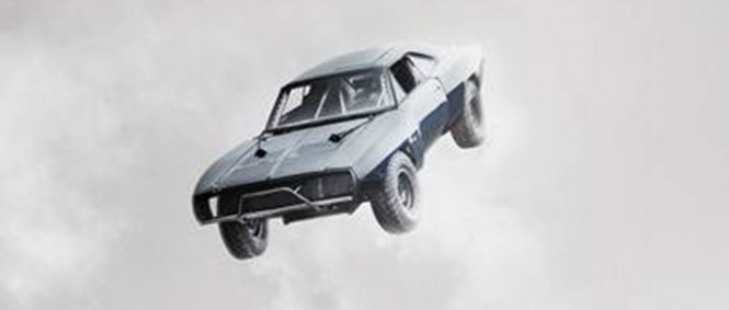Rychle a zběsile 7: řízení létajících aut v prvním klipu