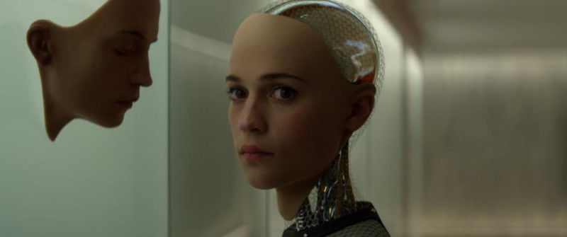 Alicia Vikander ve filmu Ex Machina / Ex Machina