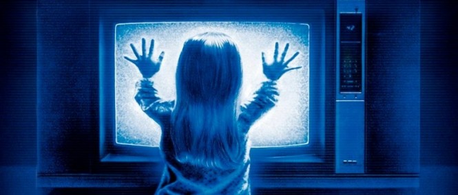 Stroj času: Poltergeist: lehce strašidelná duchařina