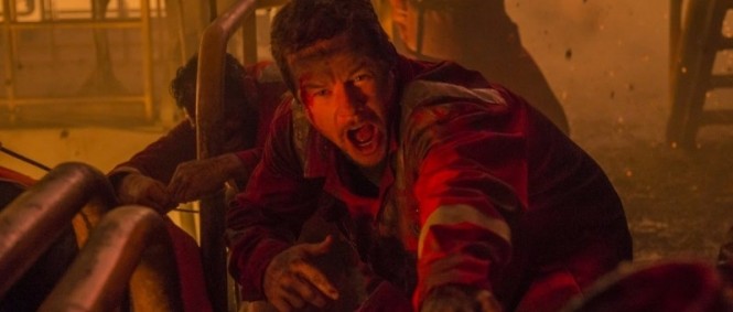 Trailer: Mark Wahlberg zachraňuje olejáře v traileru Deepwater Horizon