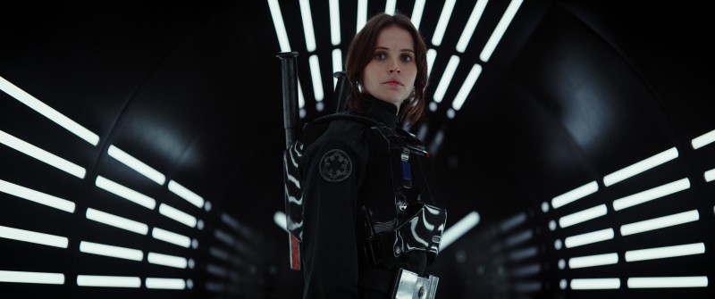 Felicity Jones ve filmu Rogue One: A Star Wars Story / Rogue One: A Star Wars Story