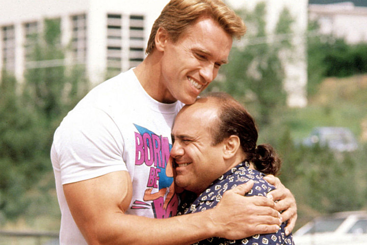 Arnold Schwarzenegger, Danny DeVito ve filmu Dvojčata / Twins