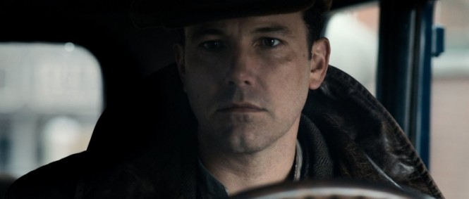 Ben Affleck je Pod rouškou noci ve finálním traileru