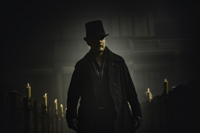 Tom Hardy ve filmu  / Taboo