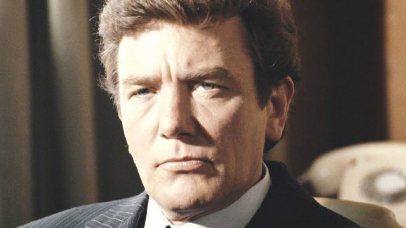 Albert Finney