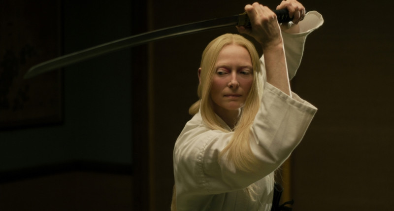 Tilda Swinton ve filmu Mrtví neumírají / The Dead Don’t Die