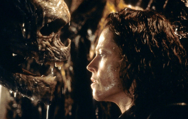 Sigourney Weaver ve filmu Vetřelec: Vzkříšení / Alien: Resurrection