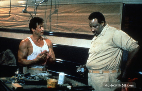 Frank McRae, Sylvester Stallone ve filmu Kriminál / Lock Up