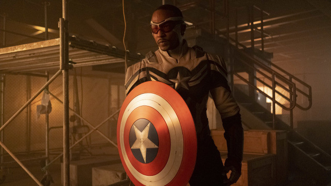 Anthony Mackie ve filmu  / The Falcon and the Winter Soldier