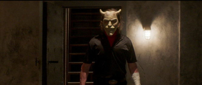 Ethan Hawke jako sériový vrah v hororu Černý telefon