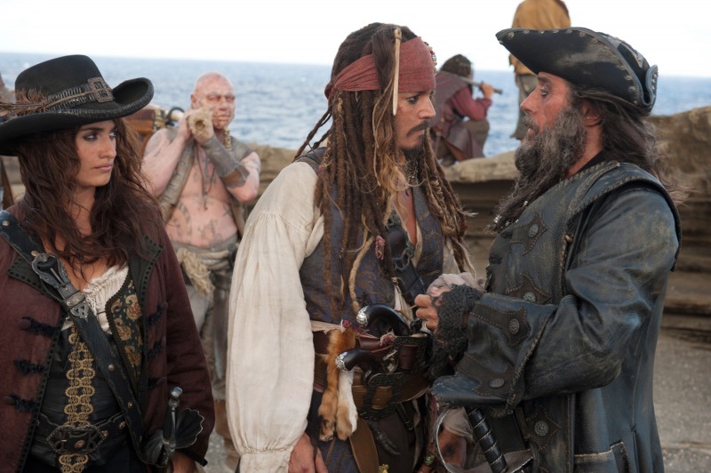 Penélope Cruz, Johnny Depp, Ian McShane ve filmu Piráti z Karibiku: Na vlnách podivna / Pirates of the Caribbean: On Stranger Tides