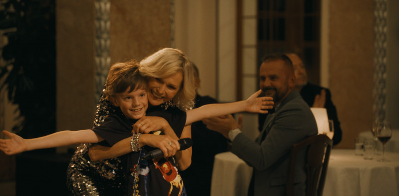 Emanuel Bugala, Helena Vondráčková ve filmu  / Šviháci