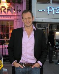 Alexander Armstrong