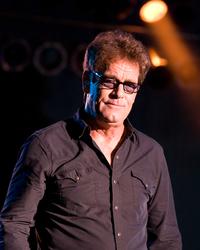 Huey Lewis